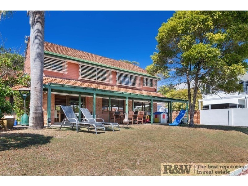 15 Wyuna Drive, Noosa Heads QLD 4567