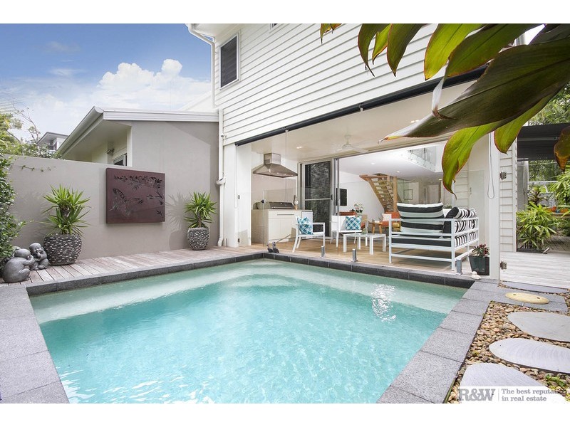 1/17 Ferguson Street, Sunshine Beach QLD 4567