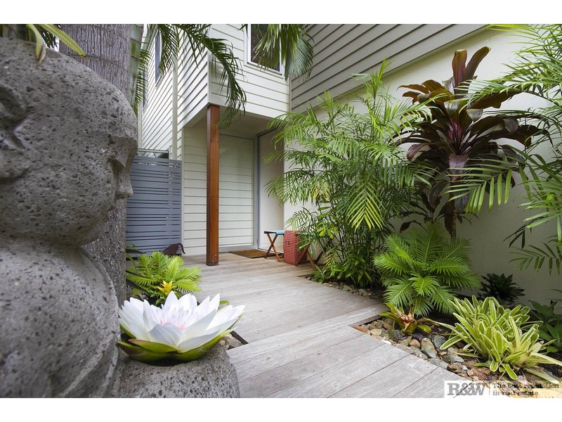 1/17 Ferguson Street, Sunshine Beach QLD 4567