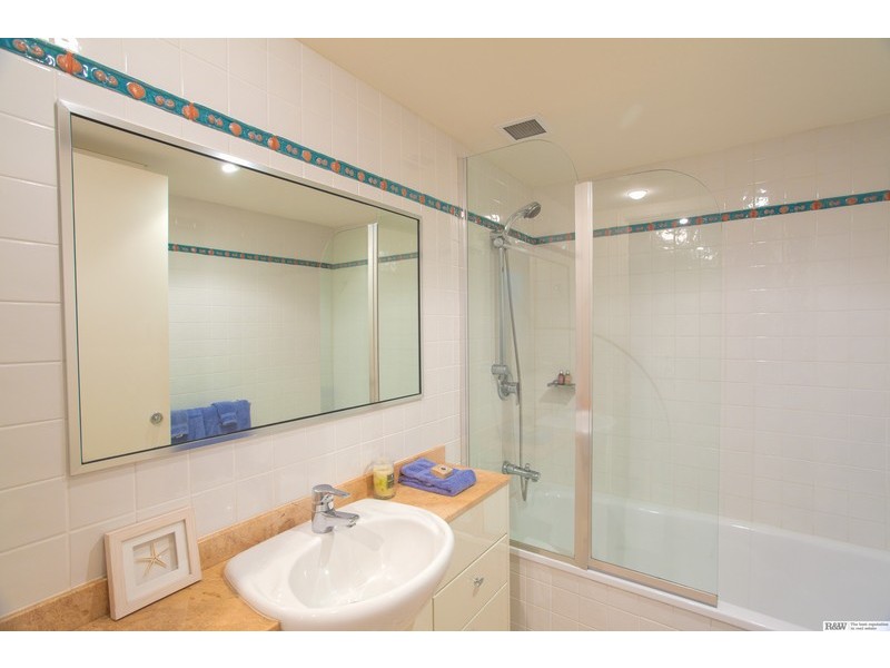 Apt 1 “Alkira”/31 Noosa Drive, Noosa Heads QLD 4567