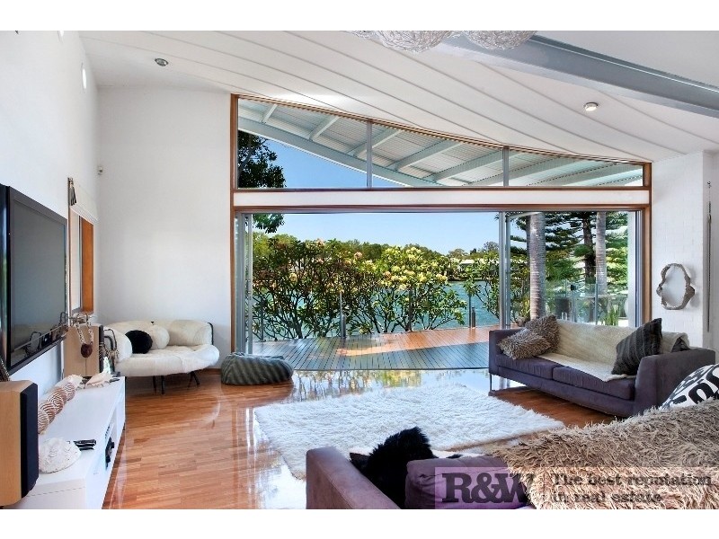 11 Mermaid Quay, Noosa Waters QLD 4566