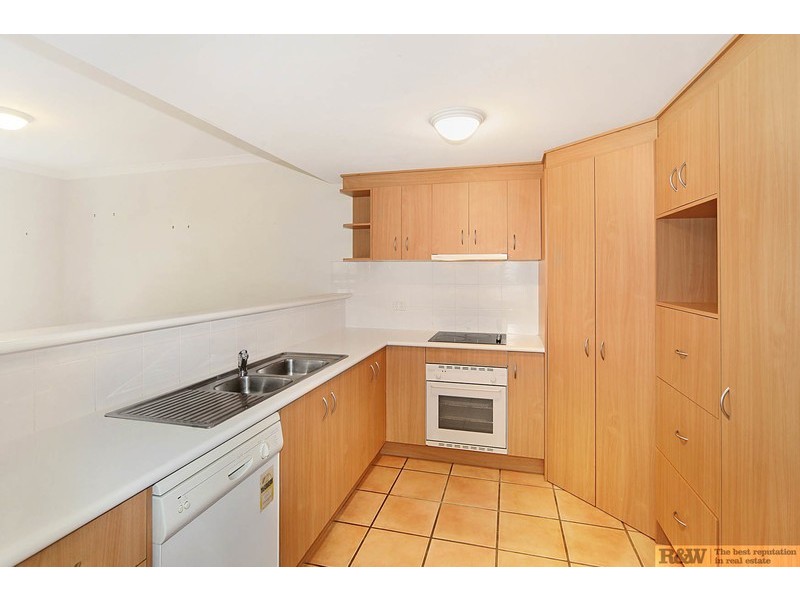 2 “Riverhouses”/12 William Street, Noosaville QLD 4566