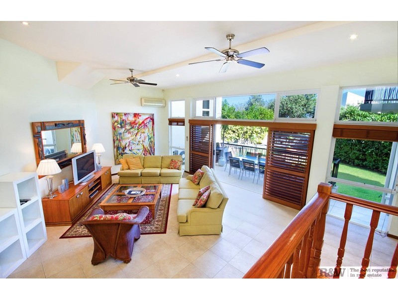 10 Kiamba Court, Sunshine Beach QLD 4567