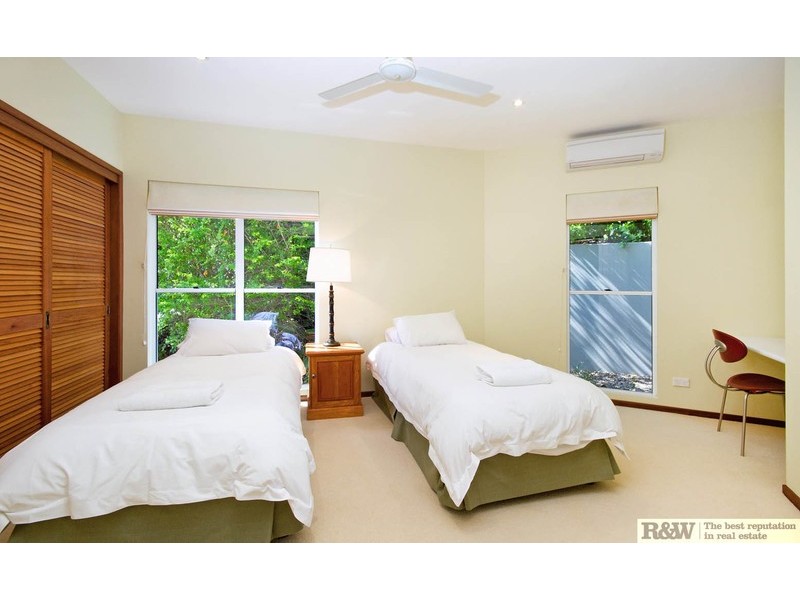 10 Kiamba Court, Sunshine Beach QLD 4567
