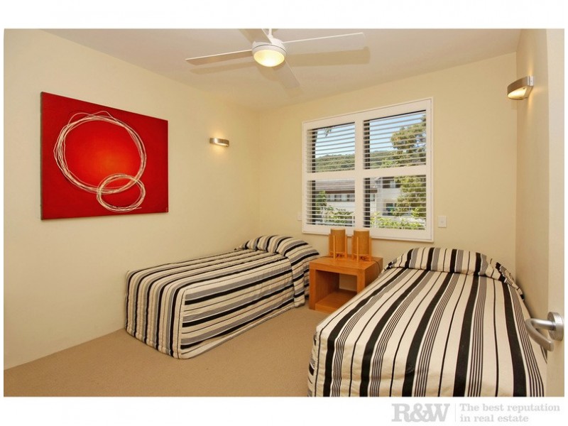 2/48  Park Road, Little Cove QLD 4567