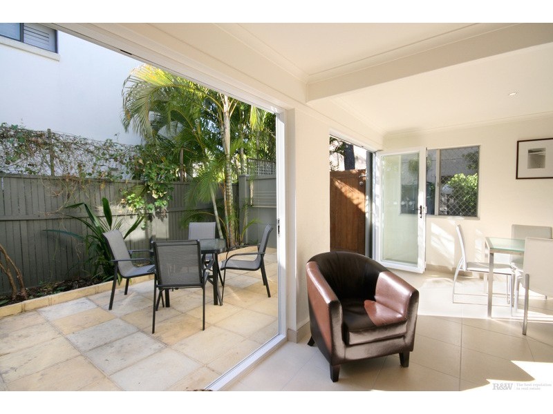 3 “The Islander”/25 Noosa Parade, Noosa Heads QLD 4567