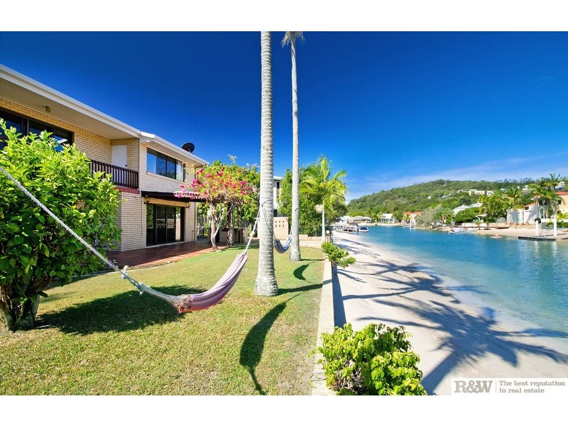 18 Wesley Court, Noosa Heads QLD 4567
