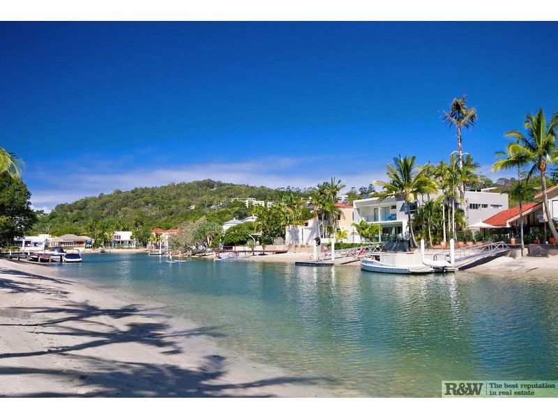18 Wesley Court, Noosa Heads QLD 4567