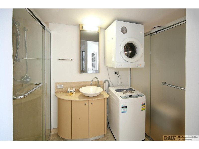 306 “Noosa Blue Resort”/16 Noosa Drive, Noosa Heads QLD 4567