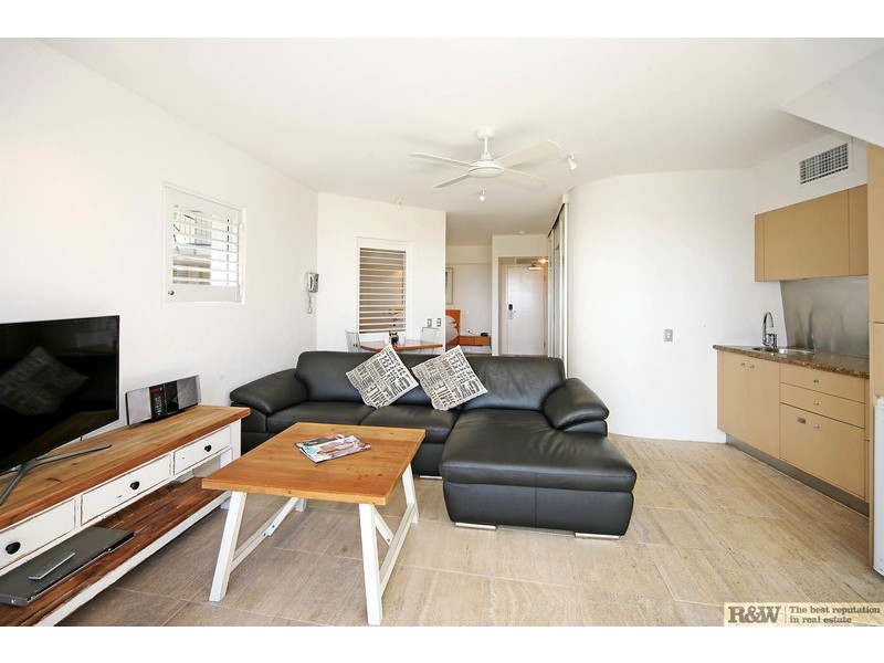 306 “Noosa Blue Resort”/16 Noosa Drive, Noosa Heads QLD 4567