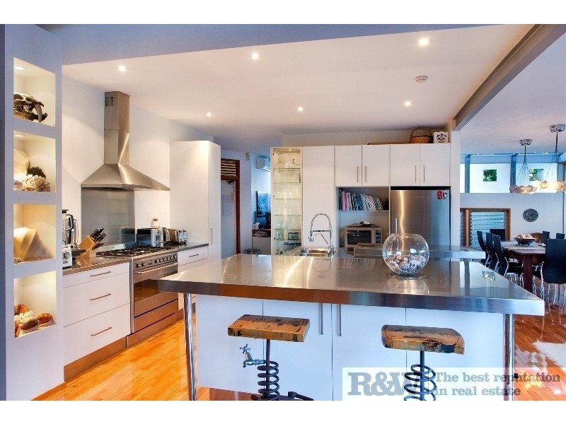 11 Mermaid Quay, Noosa Waters QLD 4566