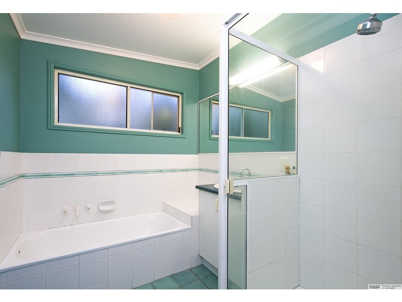 12 WYONA DRIVE, Noosa Heads QLD 4567