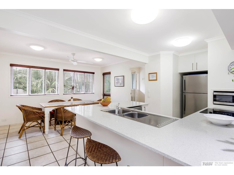19 Outrigger Resort/273  Gympie Terrace, Noosaville QLD 4566