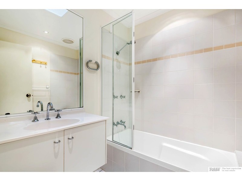 19 Outrigger Resort/273  Gympie Terrace, Noosaville QLD 4566