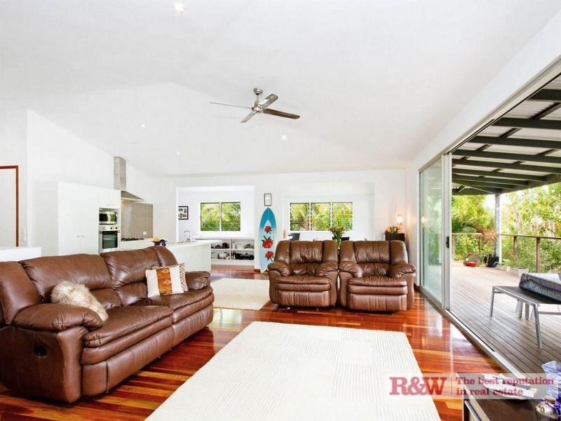 27 Nebula Street, Sunshine Beach QLD 4567