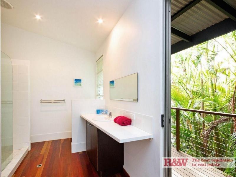 27 Nebula Street, Sunshine Beach QLD 4567