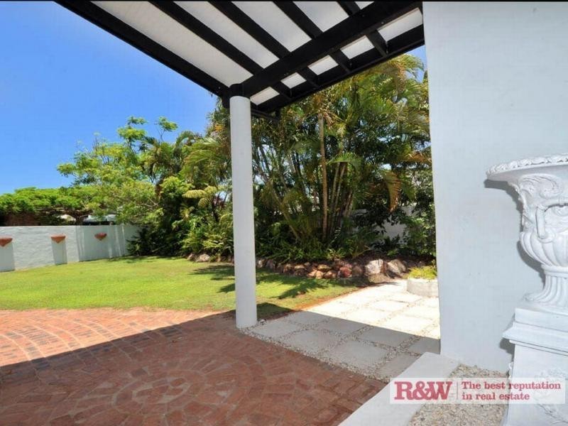 9 Wesley Court, Noosa Heads QLD 4567