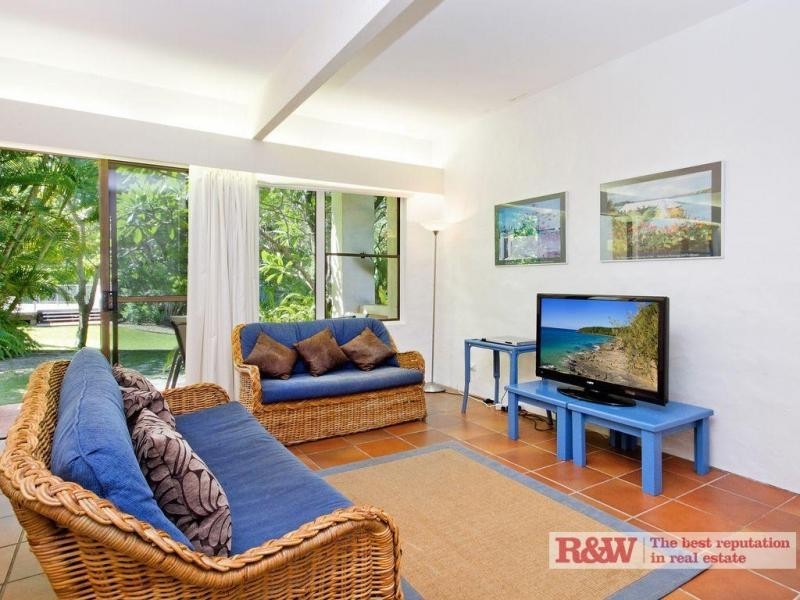 10/14 ‘Little Cove Townhouses’, Pandanus Street, Little Cove QLD 4567