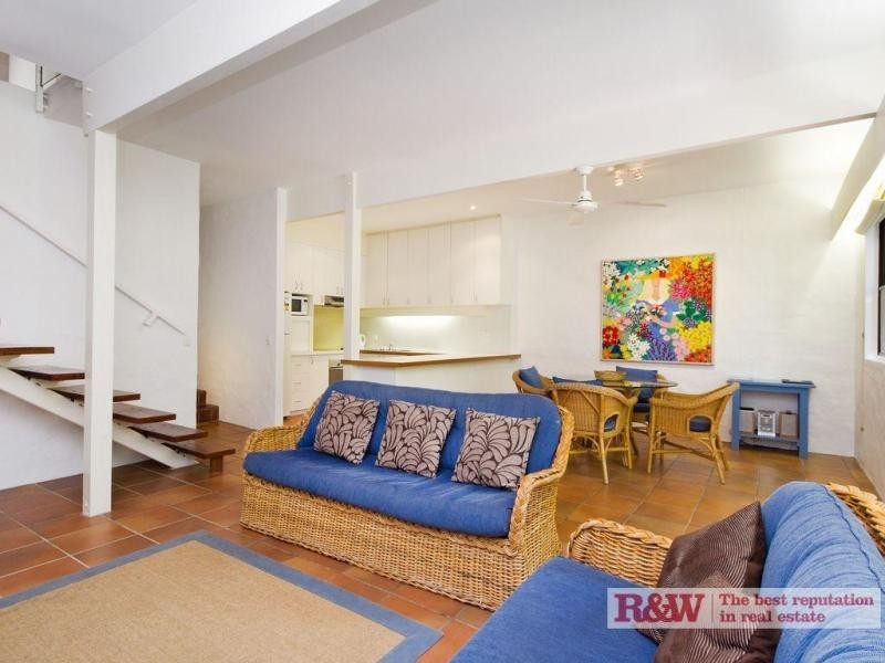 10/14 ‘Little Cove Townhouses’, Pandanus Street, Little Cove QLD 4567