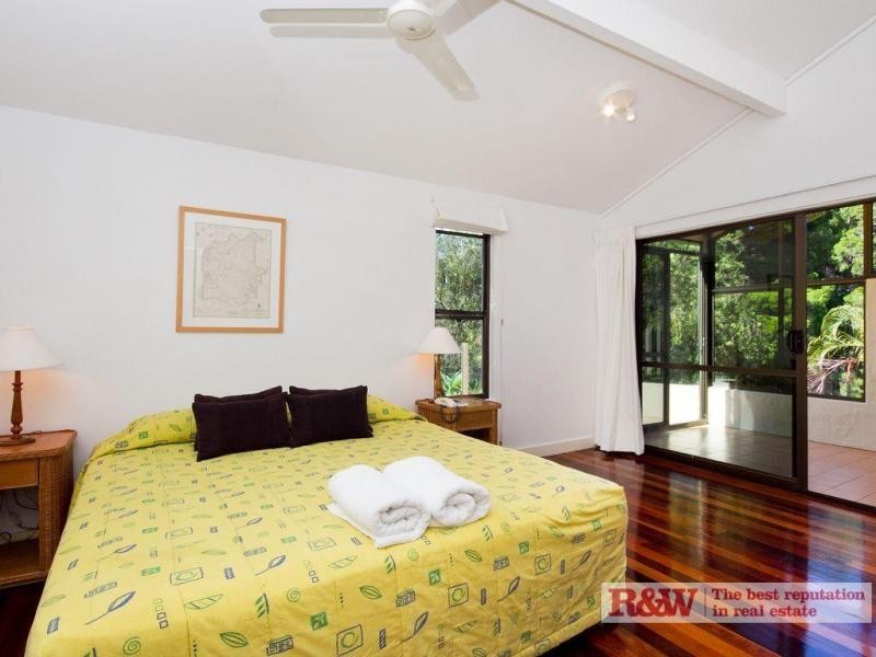 10/14 ‘Little Cove Townhouses’, Pandanus Street, Little Cove QLD 4567