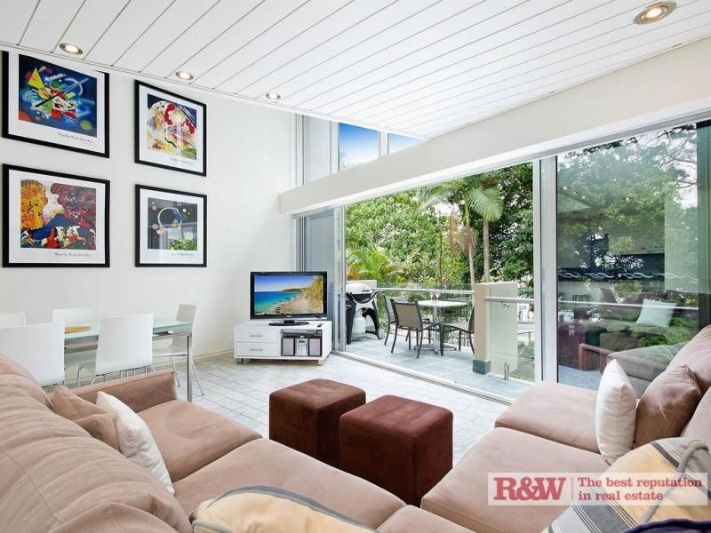 2/2 Little Cove Court, Pandanus Street, Little Cove QLD 4567