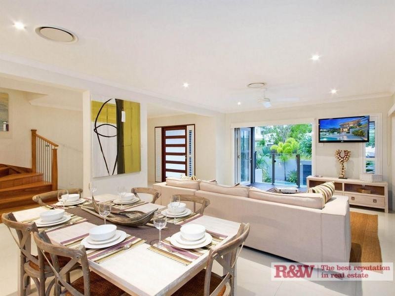 7 Treasure Cove, Noosaville QLD 4566