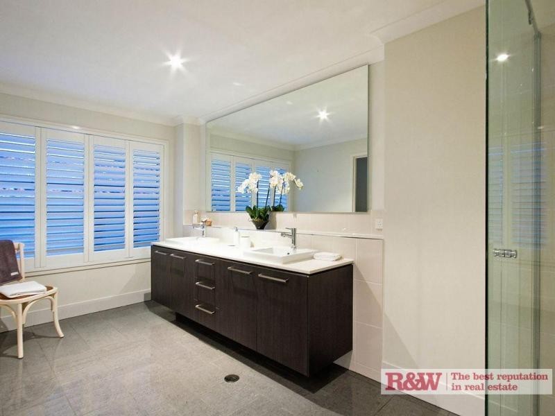 7 Treasure Cove, Noosaville QLD 4566