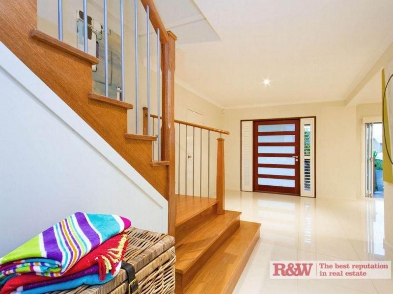 7 Treasure Cove, Noosaville QLD 4566