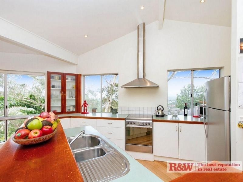 52 Nairana Rest, Noosa Heads QLD 4567