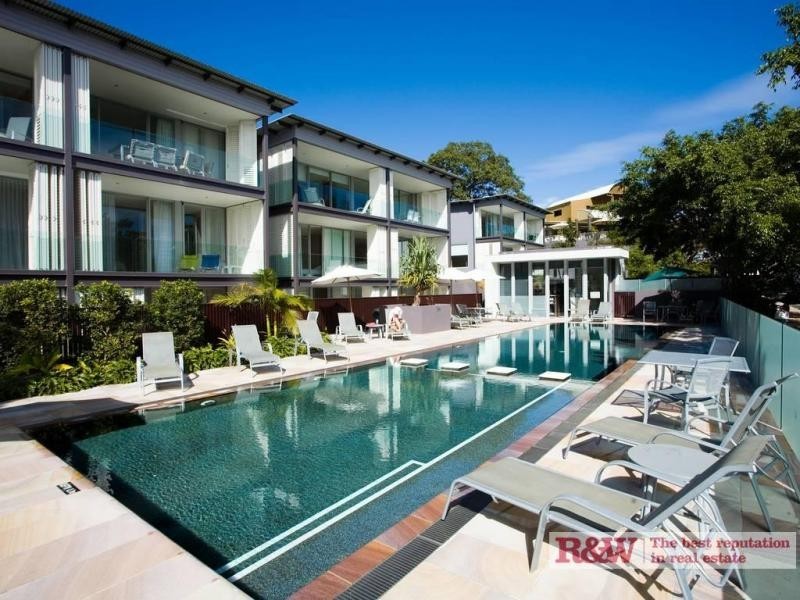 37 ‘The Rise’ Noosa Drive, Noosa Heads QLD 4567