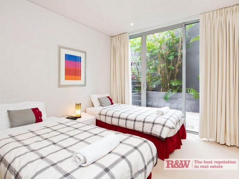 37 ‘The Rise’ Noosa Drive, Noosa Heads QLD 4567