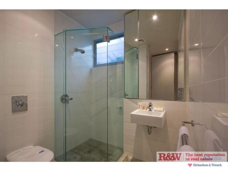 37 ‘The Rise’ Noosa Drive, Noosa Heads QLD 4567