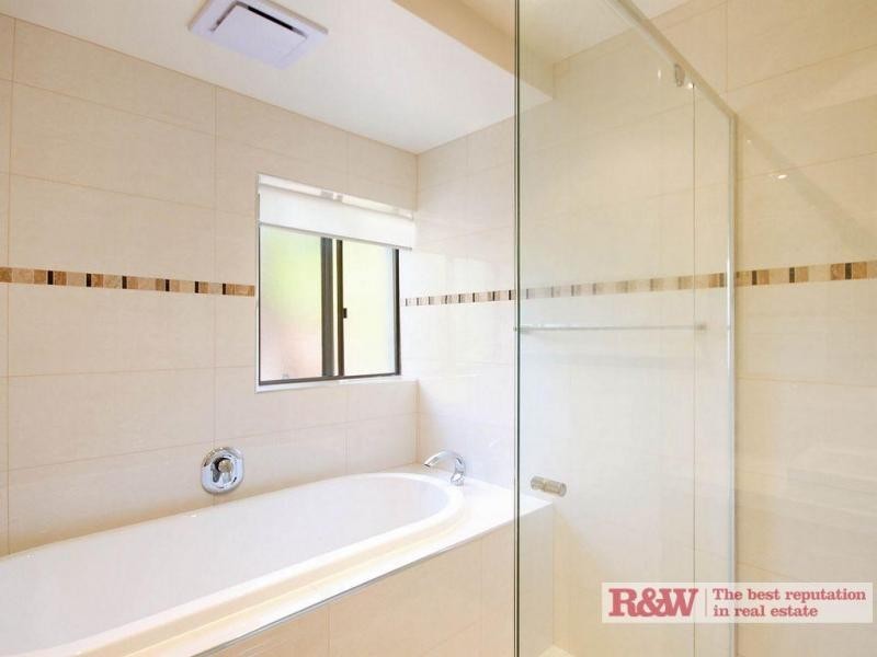 3/2 Melton, Attunga Heights, Noosa Heads QLD 4567