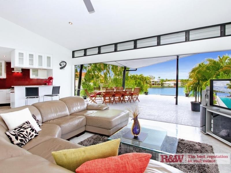 2 The Peninsula, Noosa Waters QLD 4566