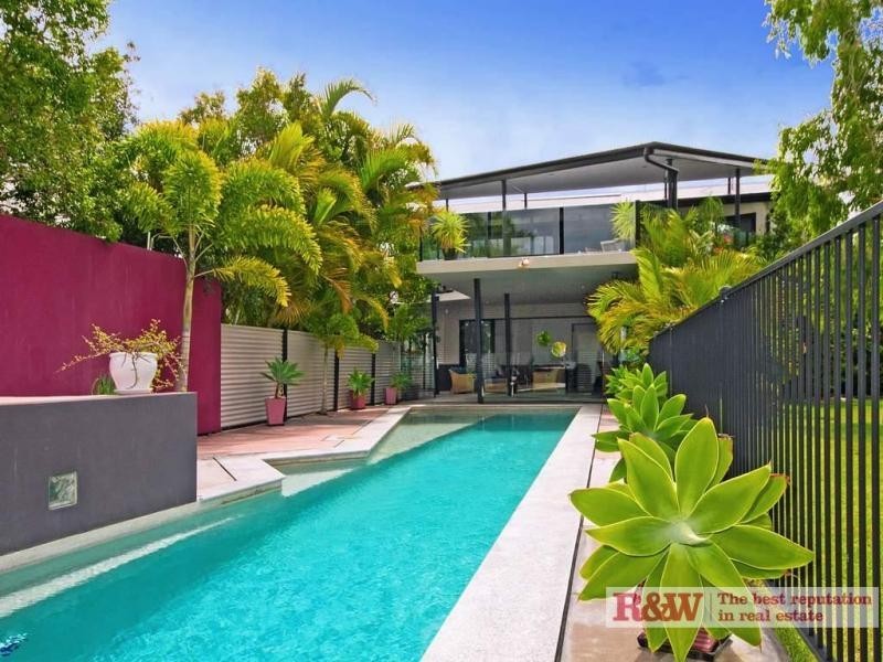 2 The Peninsula, Noosa Waters QLD 4566