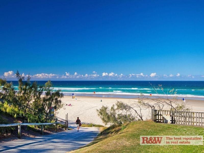 6 Crank Street, Sunshine Beach QLD 4567