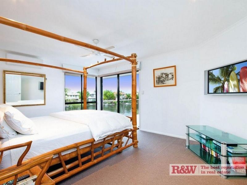 22 Topsails Place, Noosa Waters QLD 4566