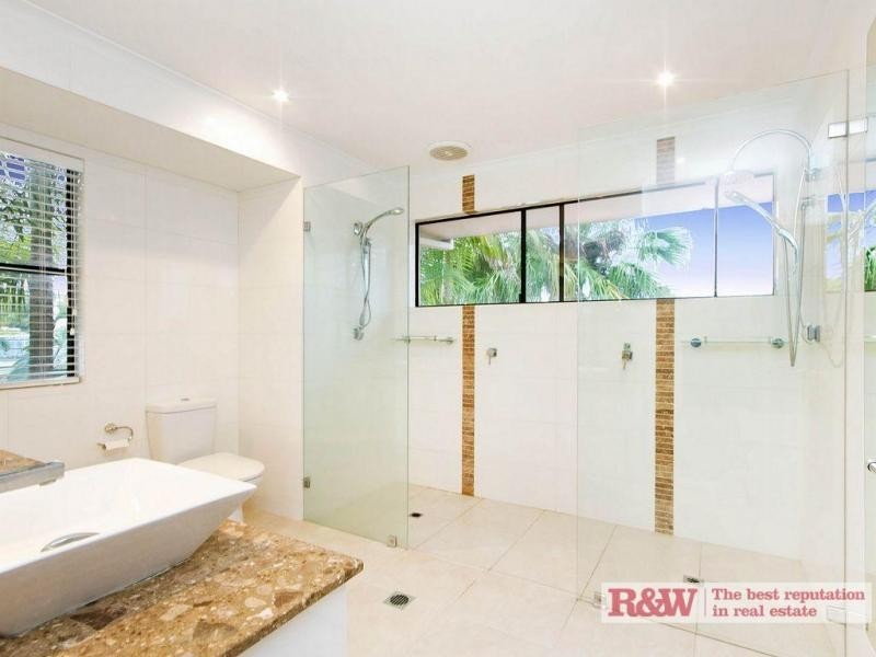 22 Topsails Place, Noosa Waters QLD 4566