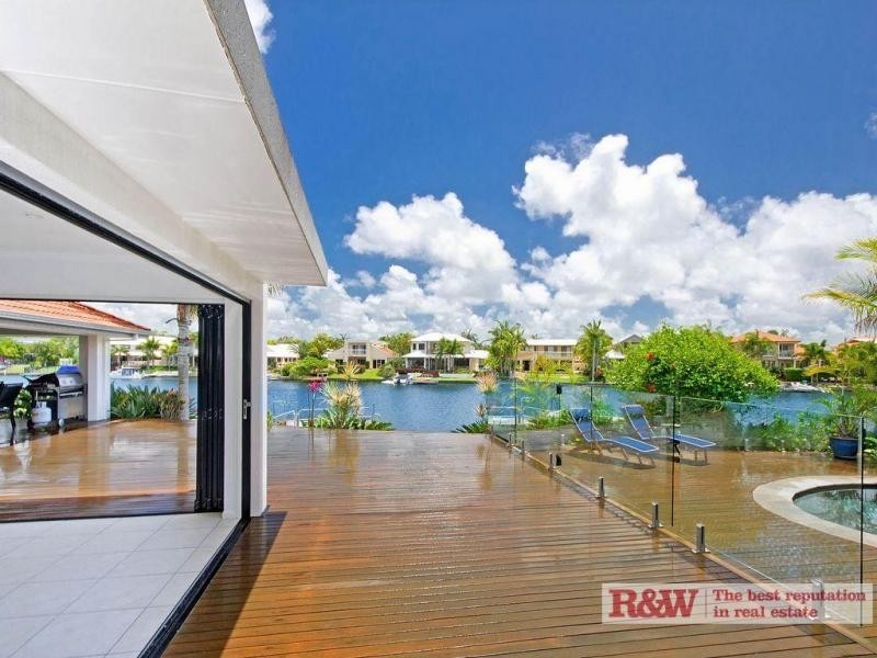 22 Topsails Place, Noosa Waters QLD 4566