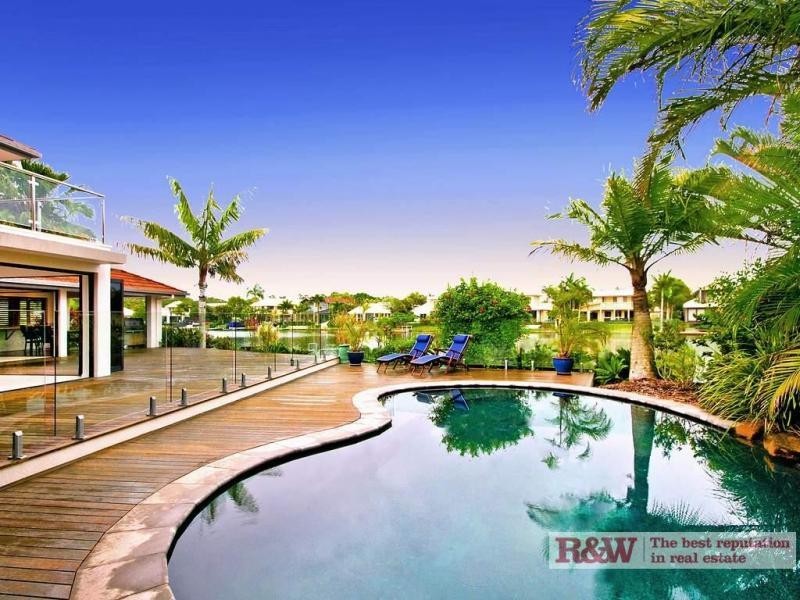 22 Topsails Place, Noosa Waters QLD 4566