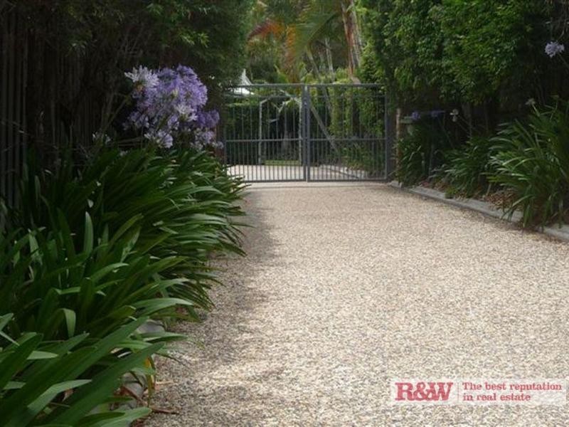 4 Headlands Drive, Noosaville QLD 4566