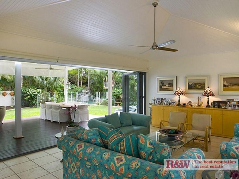 4 Headlands Drive, Noosaville QLD 4566