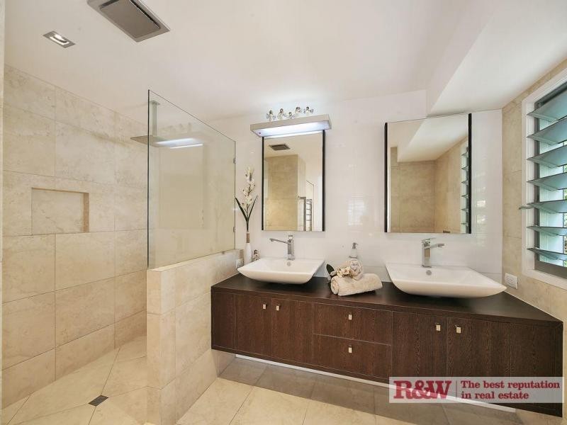 19 Orealla Crescent, Sunrise Beach QLD 4567