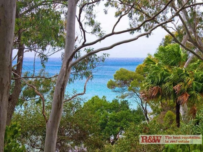 62 Park Road, Little Cove QLD 4567