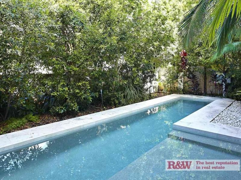 9 Russell Street, Noosaville QLD 4566