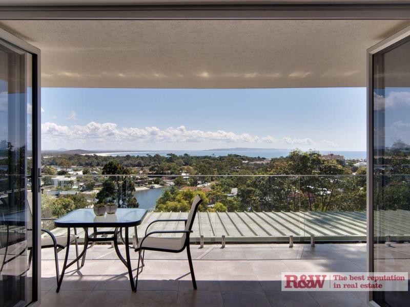 2/5 Natasha Avenue, Noosa Heads QLD 4567