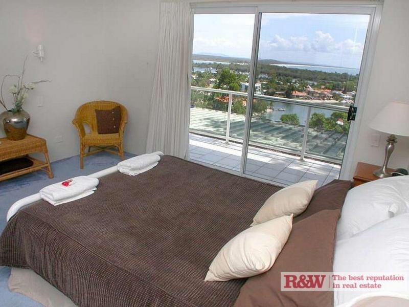 2/5 Natasha Avenue, Noosa Heads QLD 4567