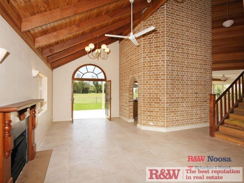 42 Wyuna Drive, Noosaville QLD 4566