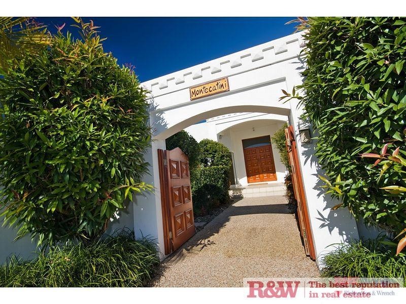 24 Shorehaven Drive, Noosa Waters QLD 4566