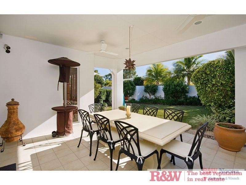 24 Shorehaven Drive, Noosa Waters QLD 4566